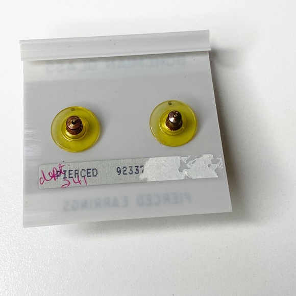 Vintage Green Bohemian Glass Pierced Earrings Floral - Picture 2 of 3